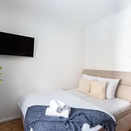 Crystal Apartment Prague Exterior photo